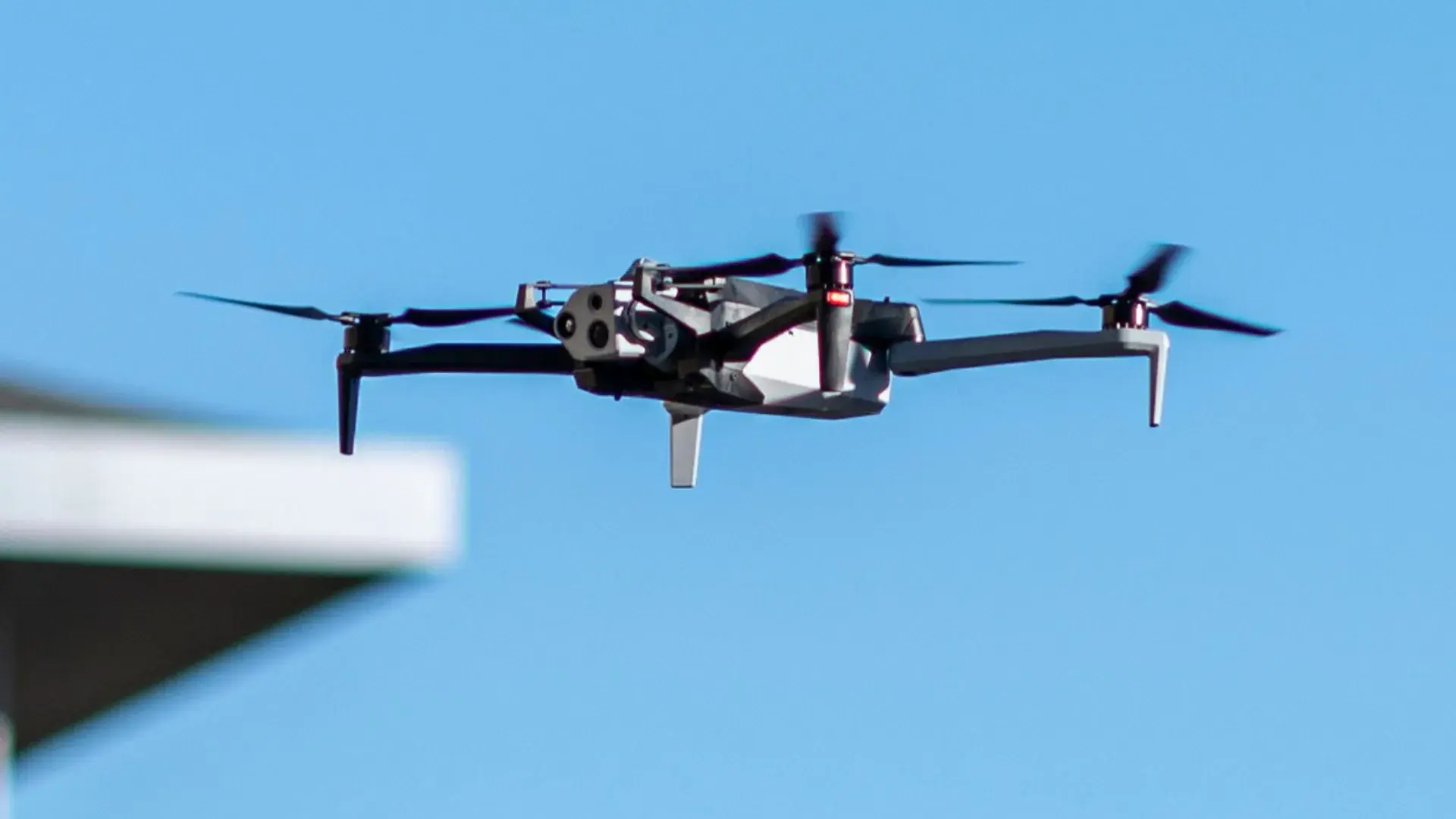 Skydio X10 mid flight | Airsight drone detection solution